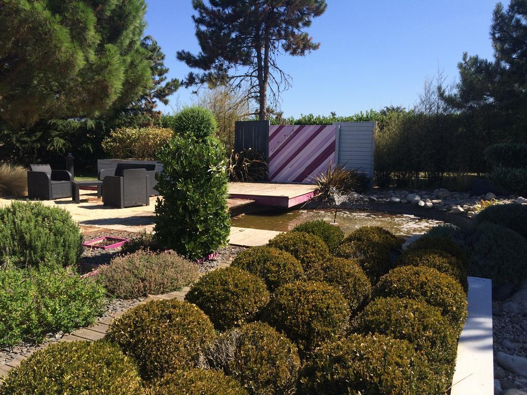 Sous Les Pins Hotel Étoile-sur-Rhône Eksteriør billede